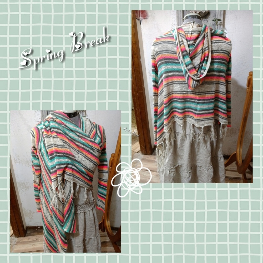 Lightweight boho fringed sweater